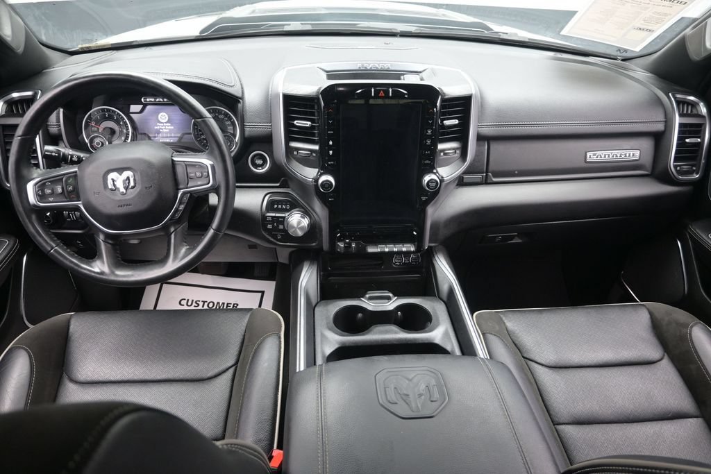 Used 2024 RAM 1500 Laramie AWD/4WD image 15