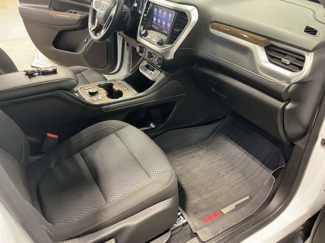 Used 2023 GMC Acadia SLE w/ LPO, Floor Liner Package image 20