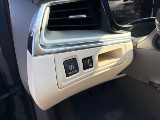 Used 2019 Cadillac XT5 Luxury AWD/4WD image 23