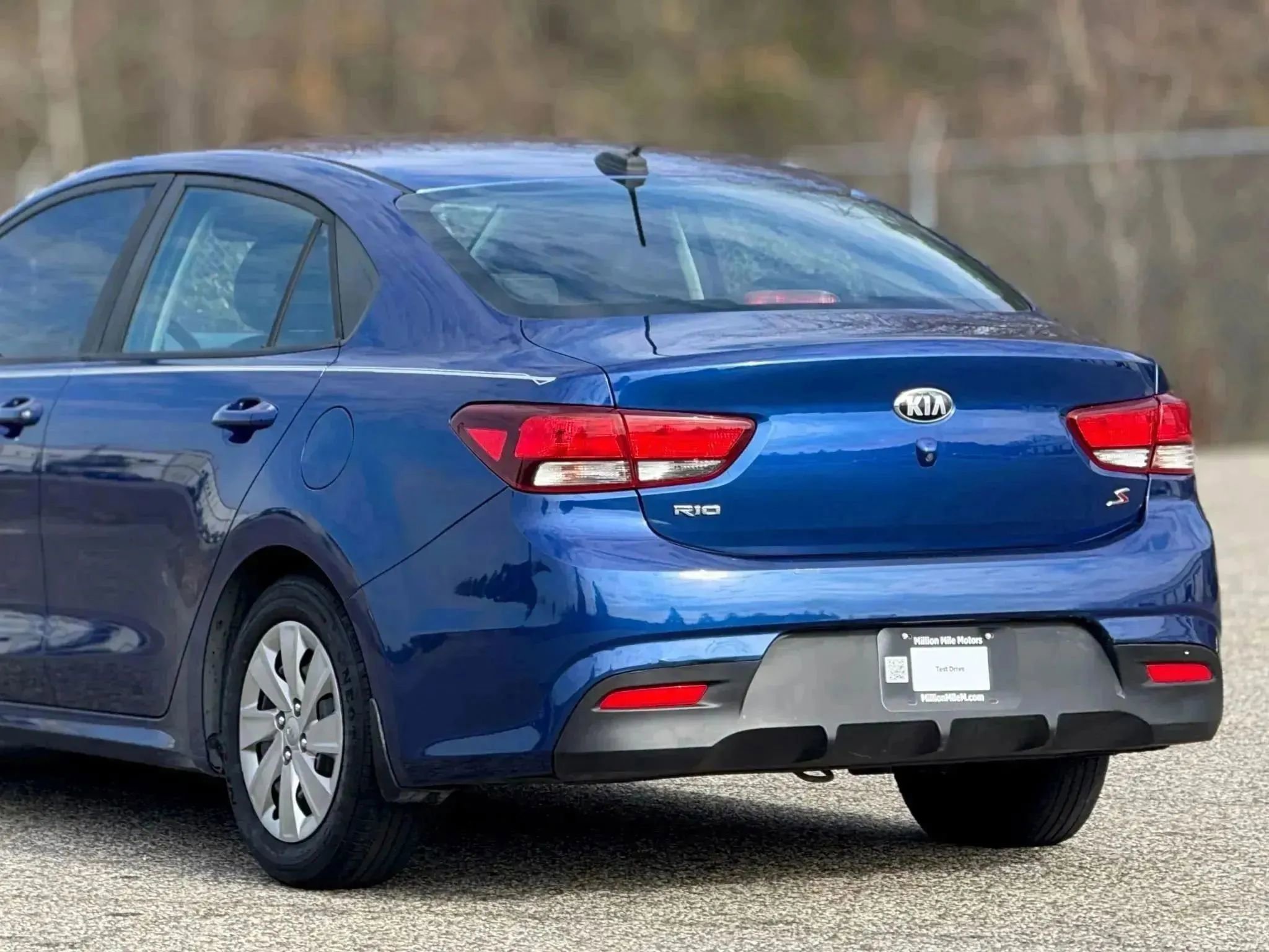 Used 2018 Kia Rio S FWD image 16