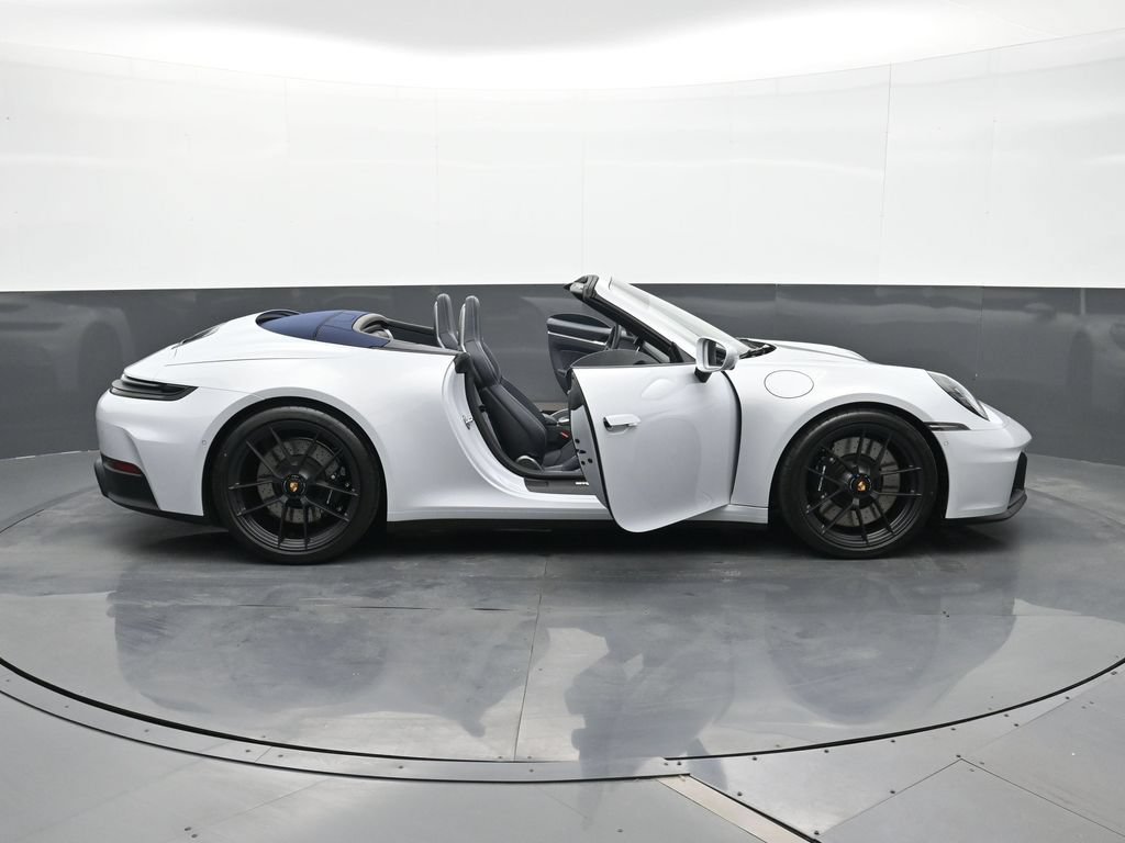 Certified 2026 Porsche 911 Carrera GTS RWD image 30