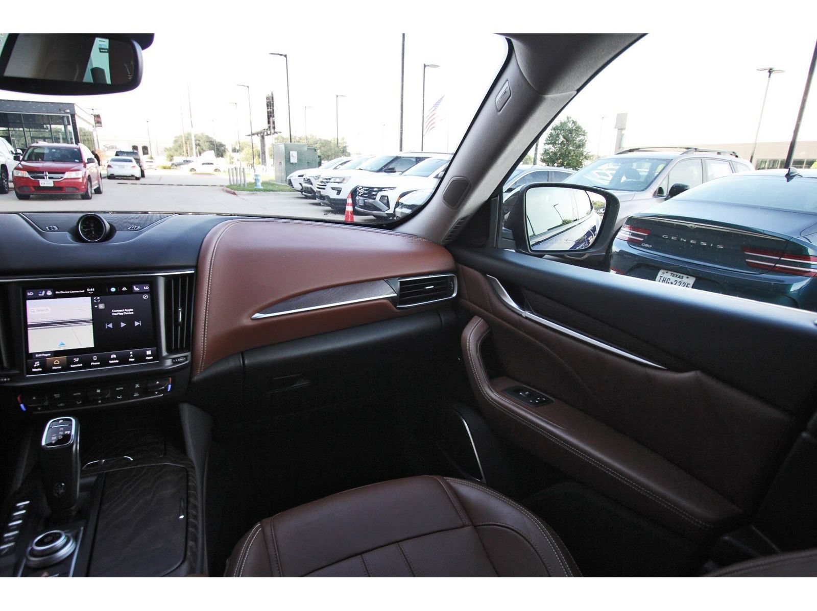 Used 2022 Maserati Levante Modena S AWD/4WD image 11