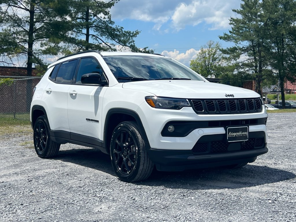 Used 2025 Jeep Compass Latitude w/ Convenience Group