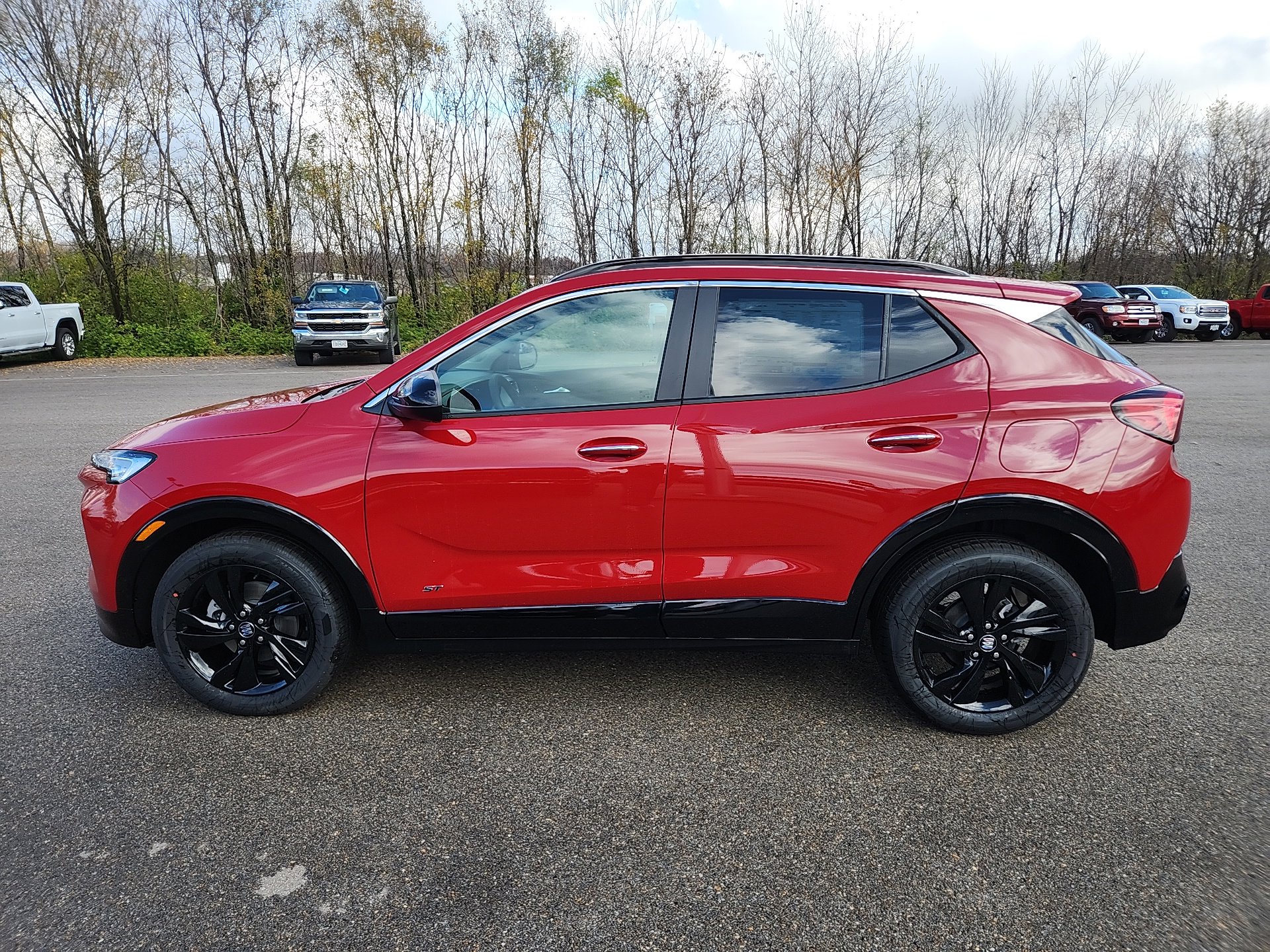 New 2026 Buick Encore GX Sport Touring w/ Black Roof Package image 5