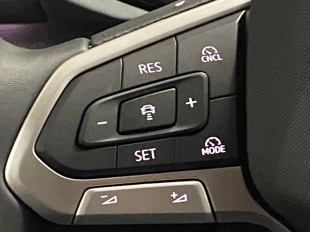 New 2026 Volkswagen Tiguan SE AWD/4WD image 14