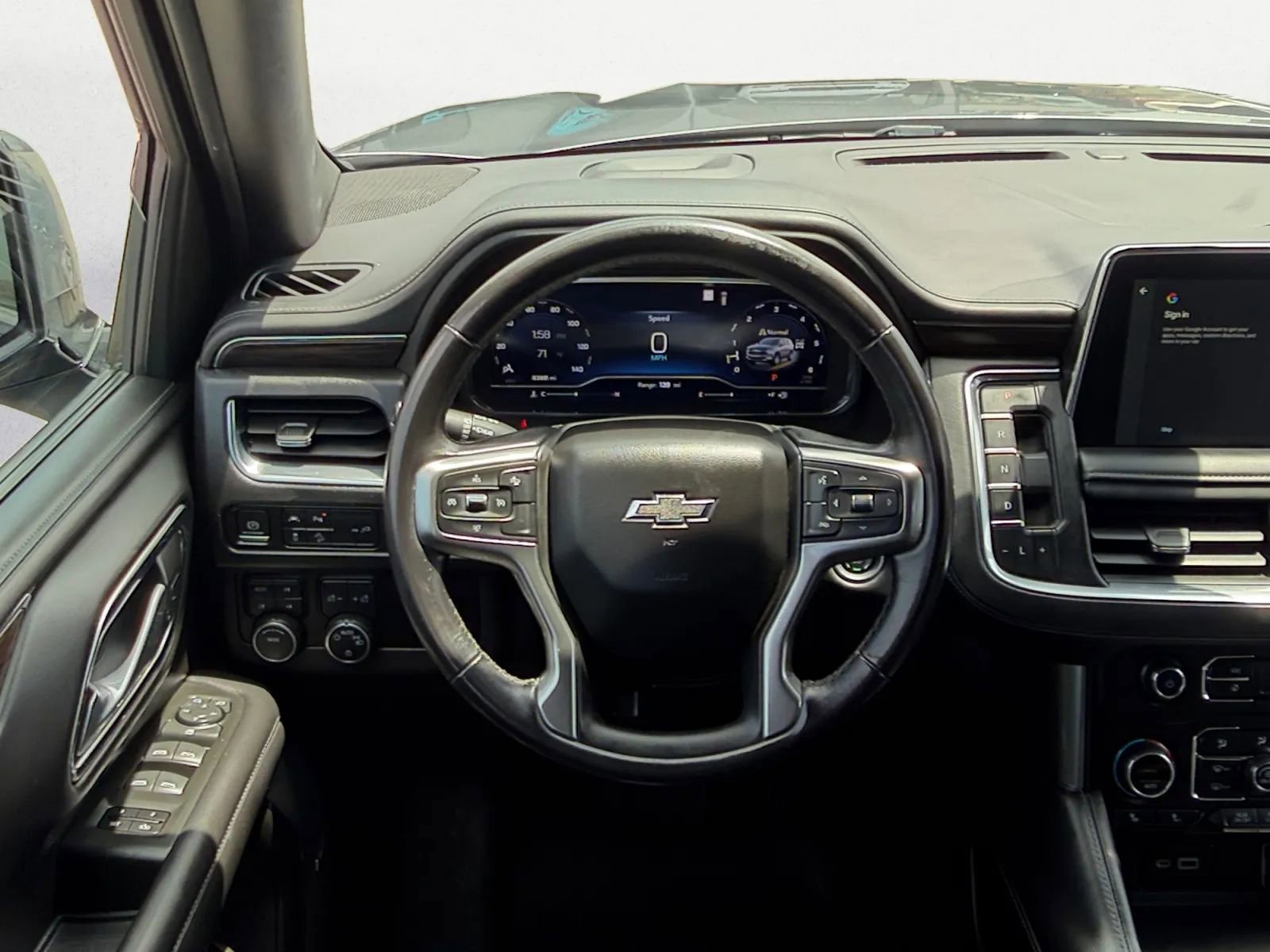 Used 2022 Chevrolet Suburban Z71 AWD/4WD image 16