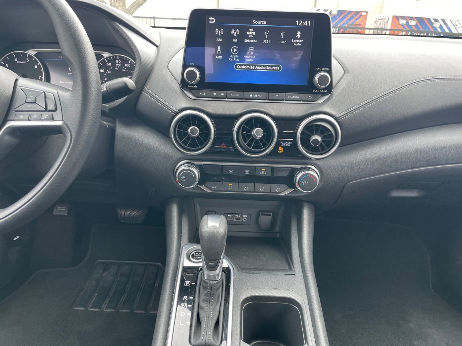 Used 2025 Nissan Sentra SV image 17