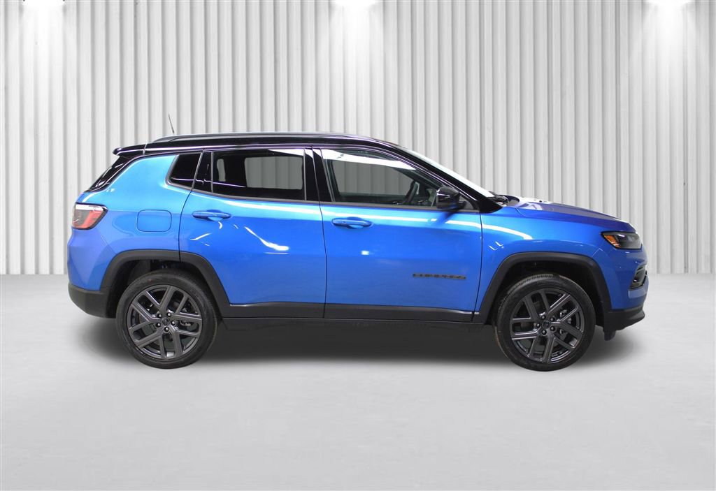 New 2026 Jeep Compass Limited image 2
