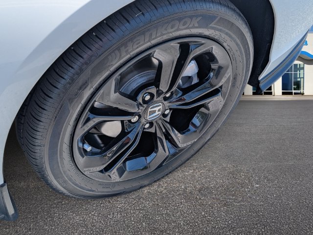 Used 2025 Honda Accord SE image 7
