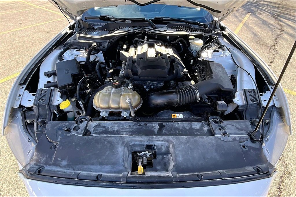 Used 2016 Ford Mustang Coupe image 10