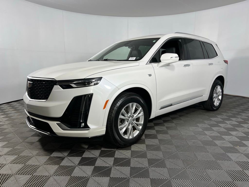 Used 2024 Cadillac XT6 Luxury w/ LPO, Floor Liner Package image 3