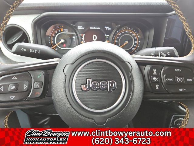 Used 2024 Jeep Gladiator Sport image 18