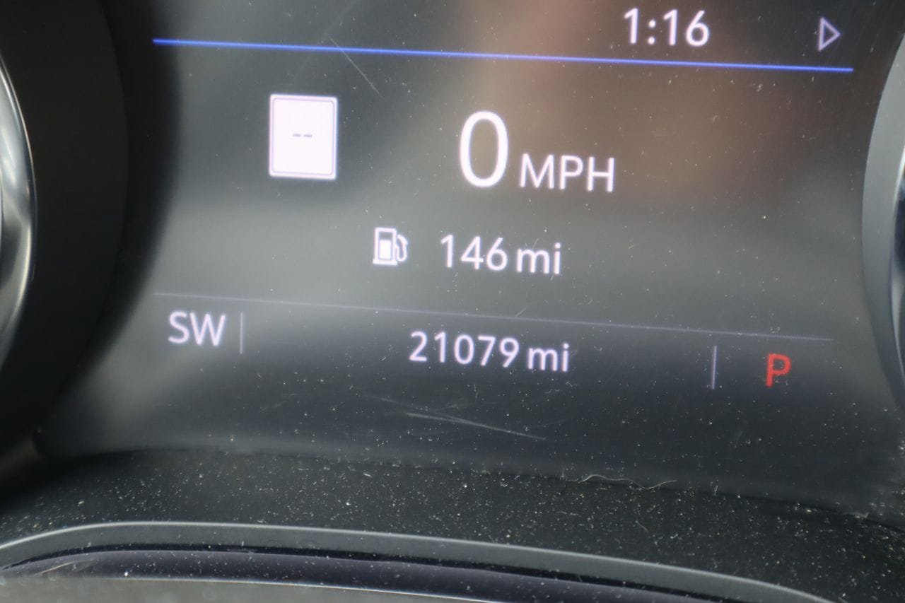 Used 2020 Buick Encore GX Essence w/ Experience Buick Package FWD image 10