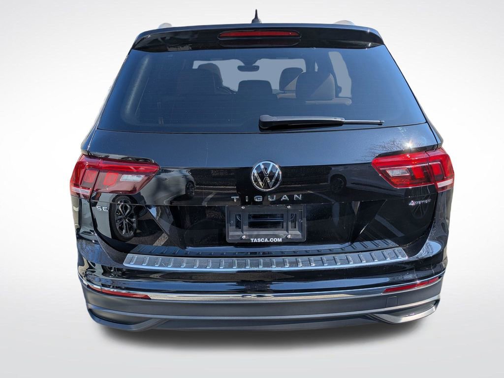 Used 2023 Volkswagen Tiguan SE image 4