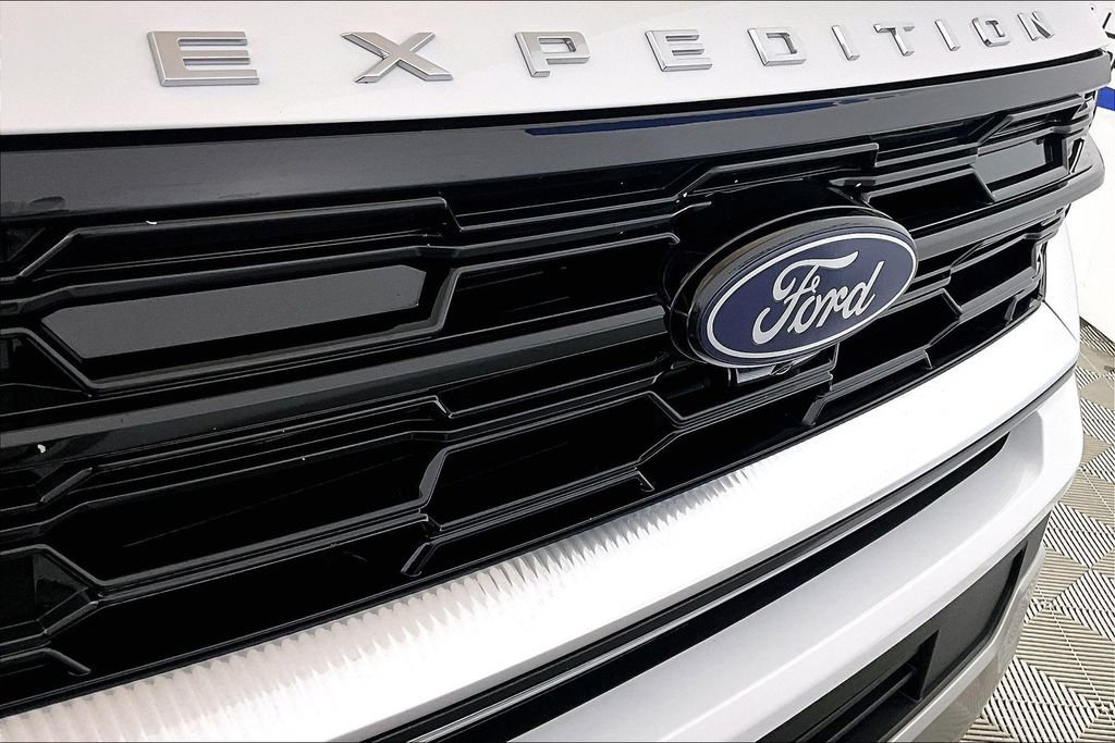 Certified 2025 Ford Expedition Max Platinum AWD/4WD image 24
