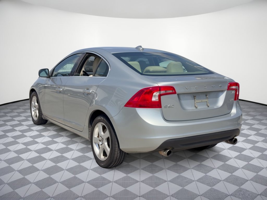 Used 2013 Volvo S60 T5 FWD image 3