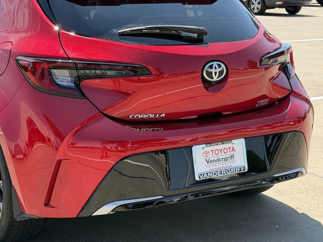 Used 2025 Toyota Corolla XSE FWD image 6