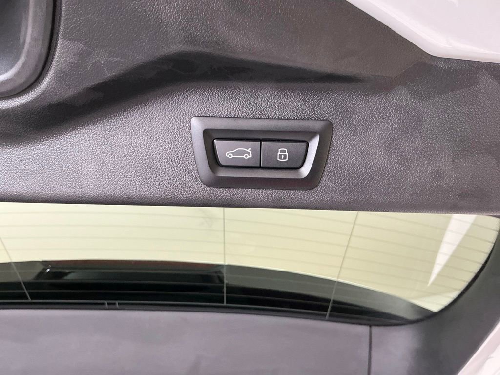 Certified 2024 BMW X5 sDrive40i w/ Parking Assistance Package RWD image 8