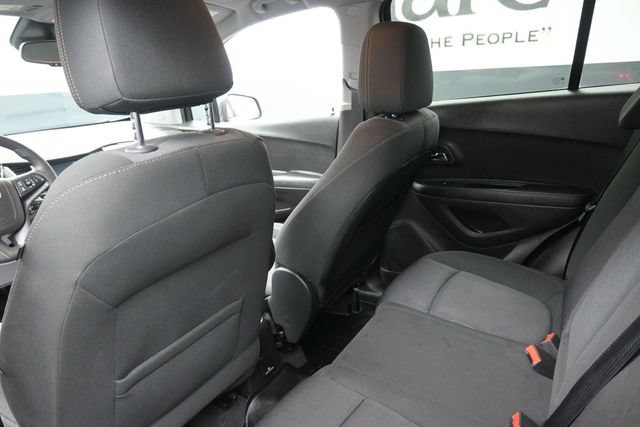 Used 2017 Chevrolet Trax LT FWD image 23