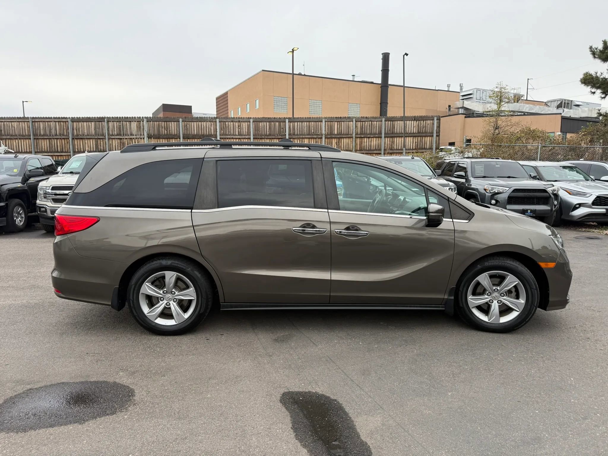 Used 2018 Honda Odyssey EX image 11