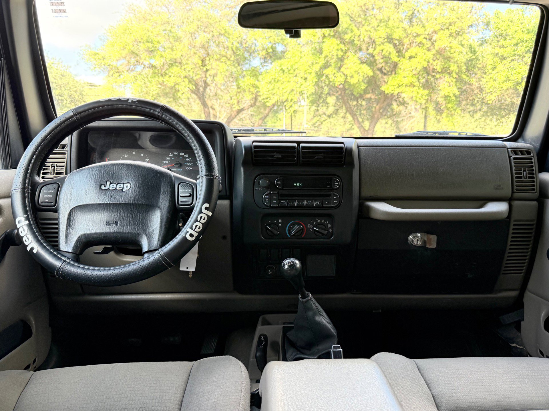 Used 2006 Jeep Wrangler X w/ Tire & Wheel Group (Ecco) AWD/4WD image 23