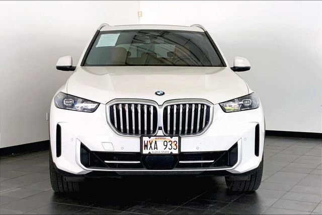 Certified 2024 BMW X5 sDrive40i w/ Premium Package RWD image 3