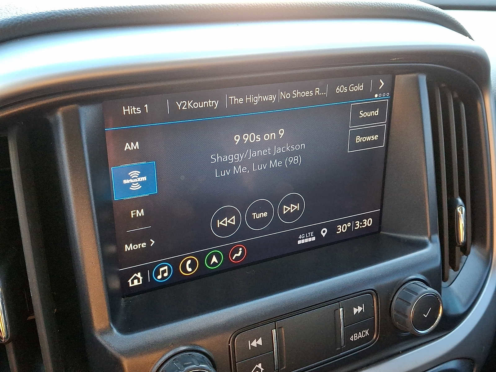 Used 2022 Chevrolet Colorado ZR2 image 17