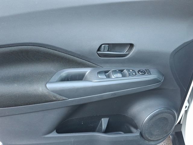 Used 2021 Nissan Kicks S image 13