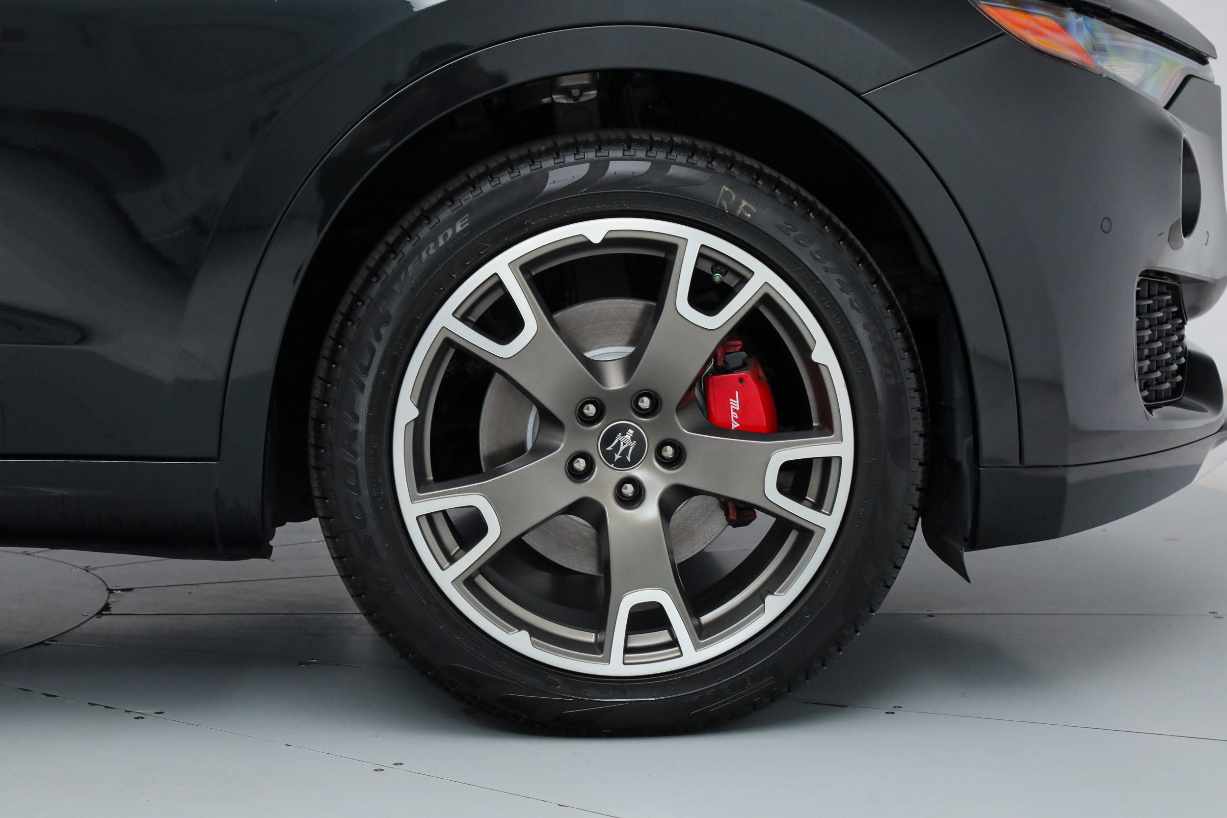 Certified 2023 Maserati Levante GT AWD/4WD image 22