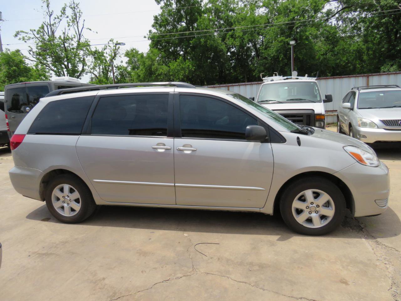 Used 2005 Toyota Sienna LE image 34