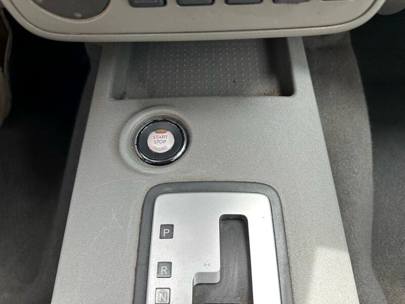 Used 2021 Nissan Frontier SV w/ Midnight Edition Floor Mats image 21