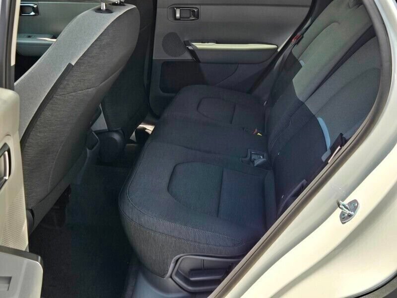 New 2027 Kia Seltos LX FWD image 7
