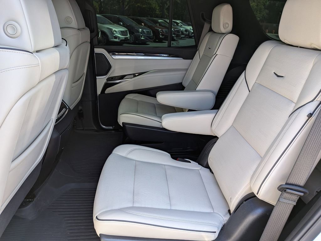 Certified 2025 Cadillac Escalade Sport w/ Touring Package image 17