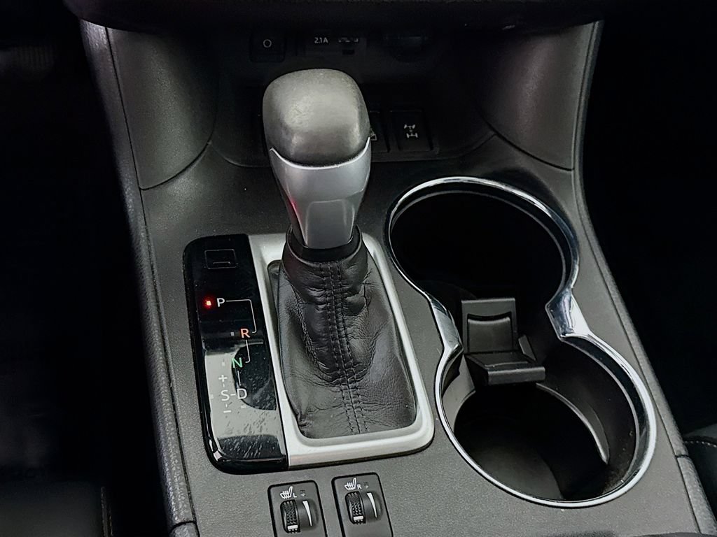 Certified 2019 Toyota Highlander XLE AWD/4WD image 11