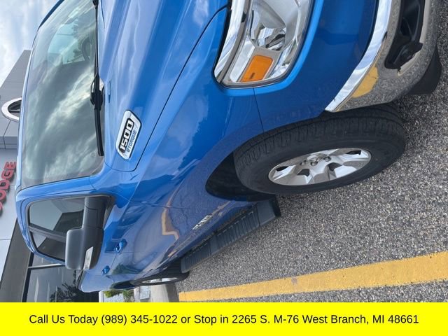 Used 2022 RAM 1500 Big Horn AWD/4WD image 3