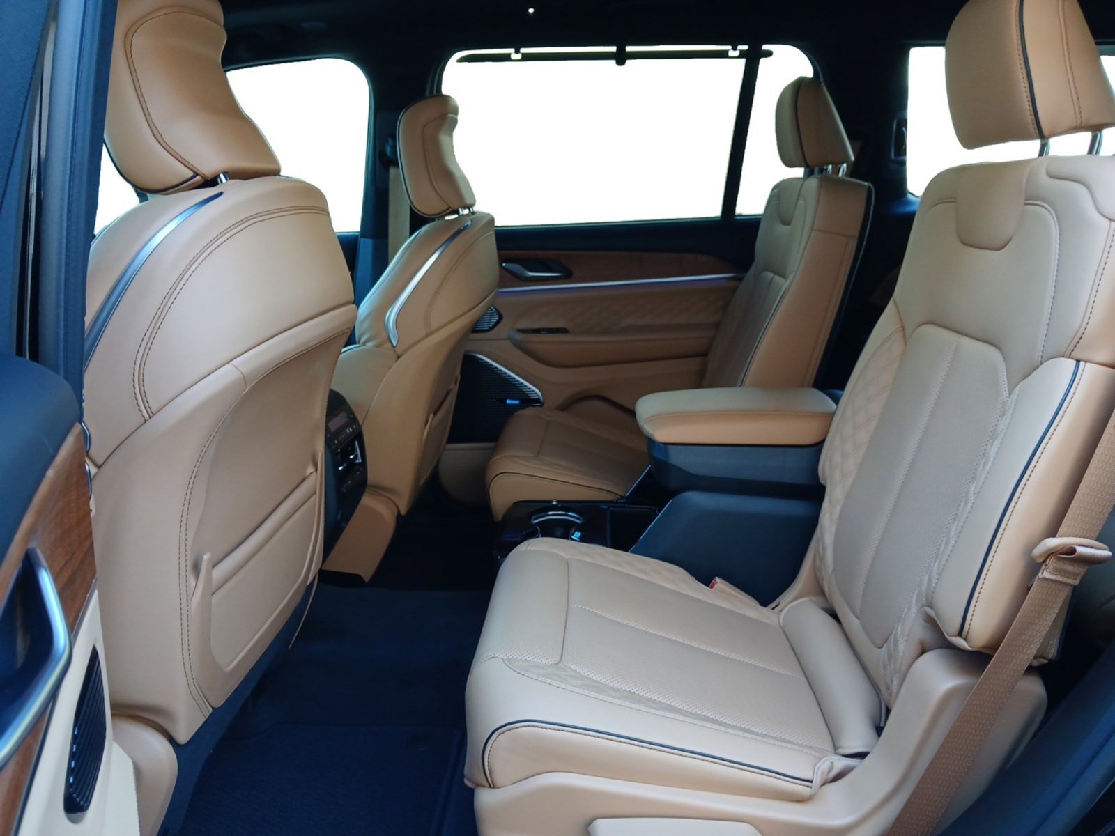 Used 2021 Jeep Grand Cherokee L Summit image 13