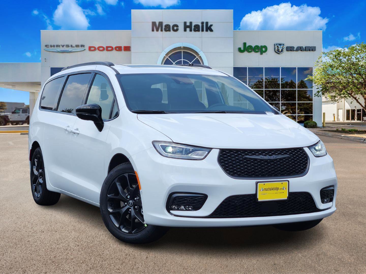 New 2026 Chrysler Pacifica Limited