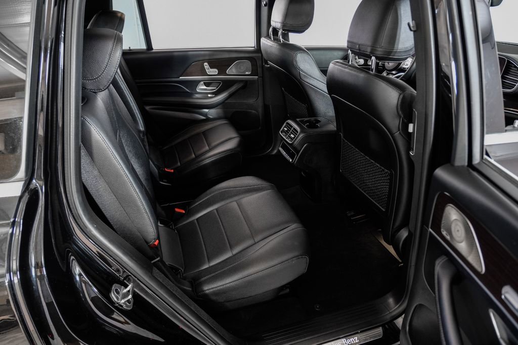 Used 2023 Mercedes-Benz GLS 450 4MATIC w/ AMG Line Exterior image 40