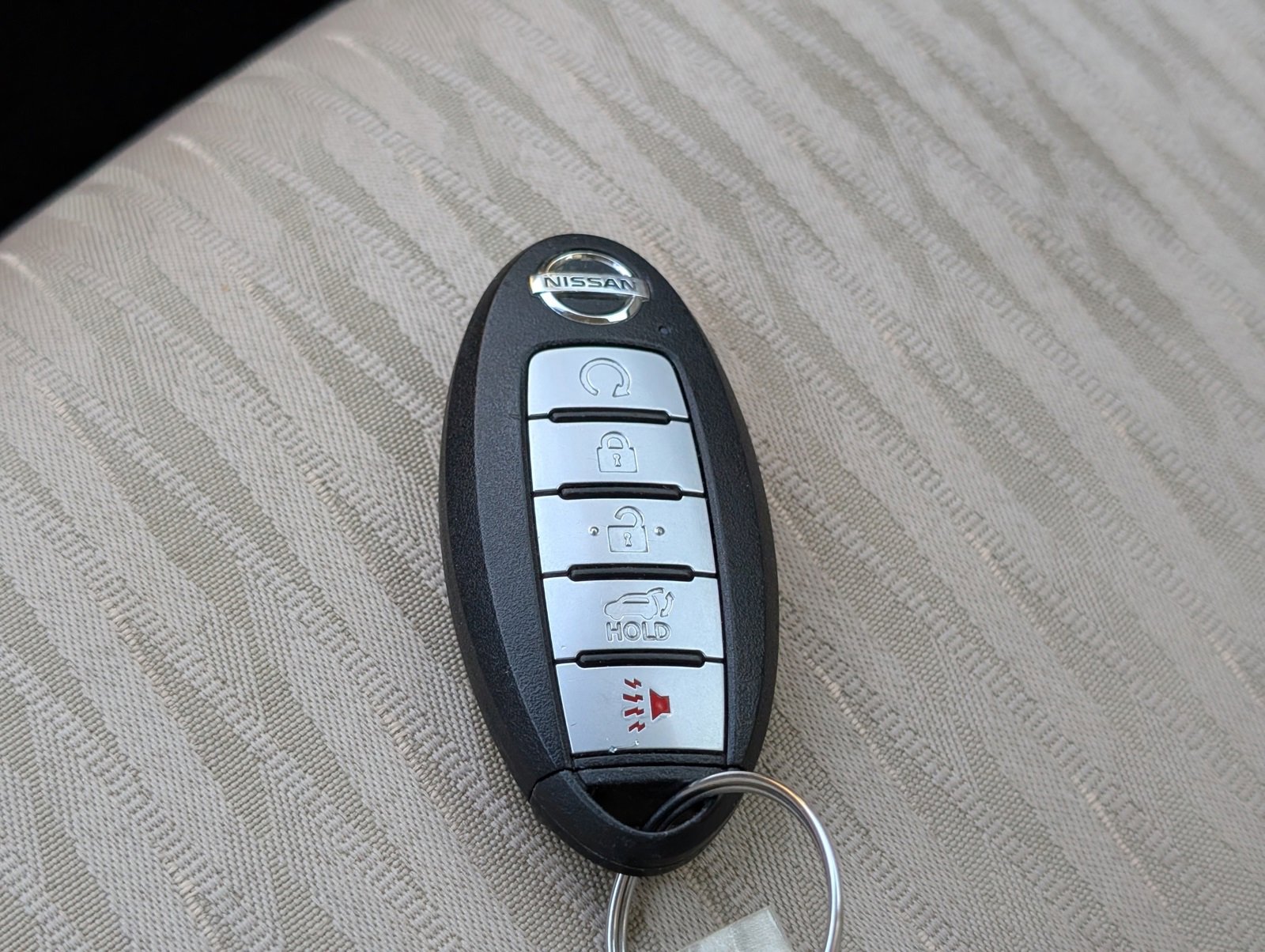 Used 2020 Nissan Rogue SV image 20