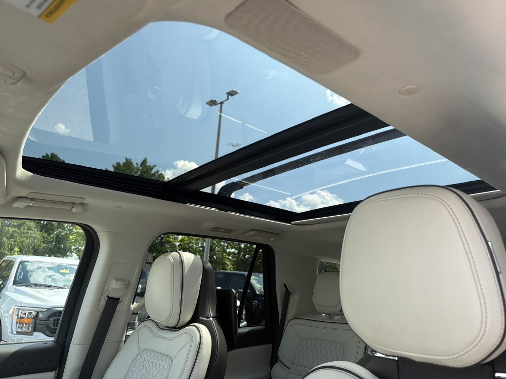 Certified 2023 Lincoln Navigator Black Label AWD/4WD image 30