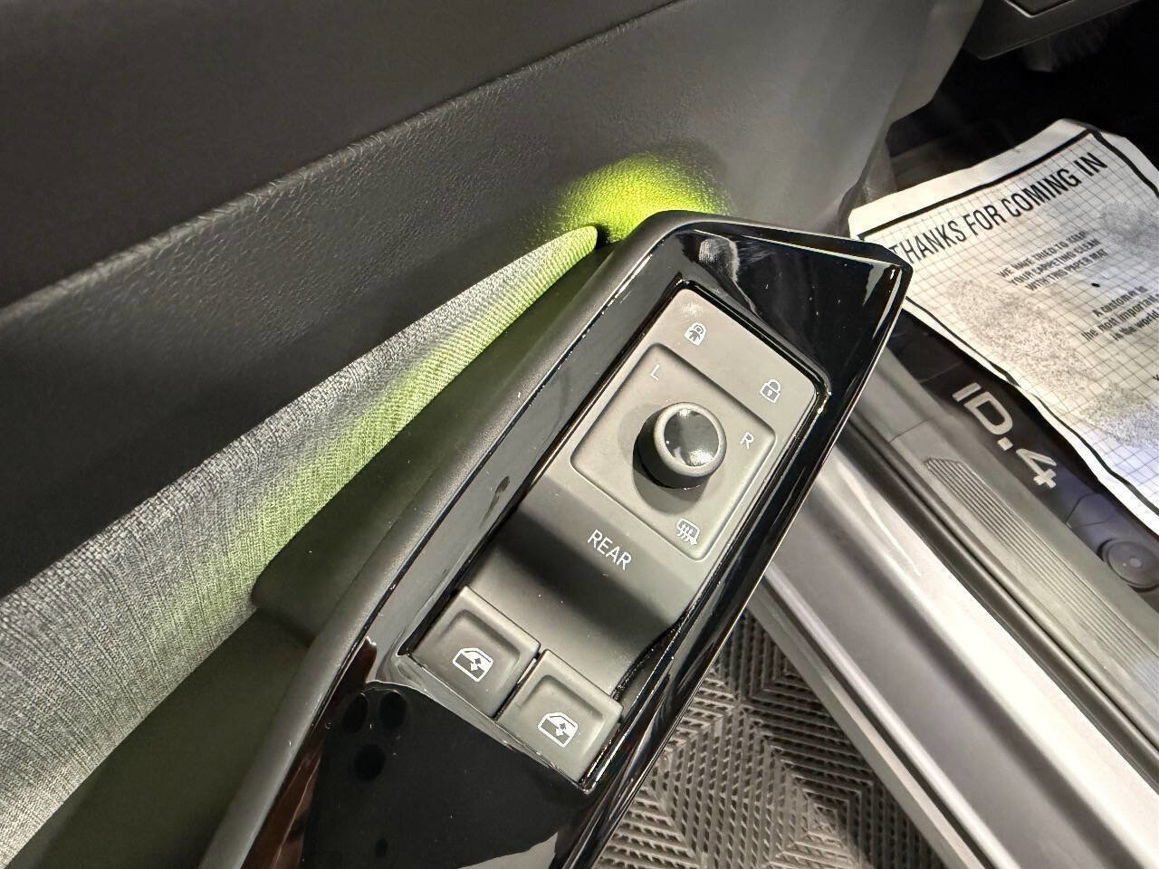 Used 2023 Volkswagen ID.4 Pro image 20