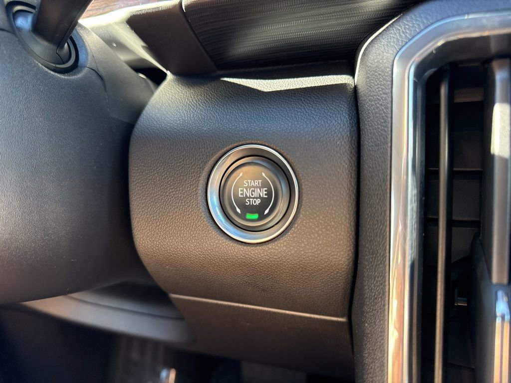 Used 2025 GMC Acadia Elevation FWD image 22