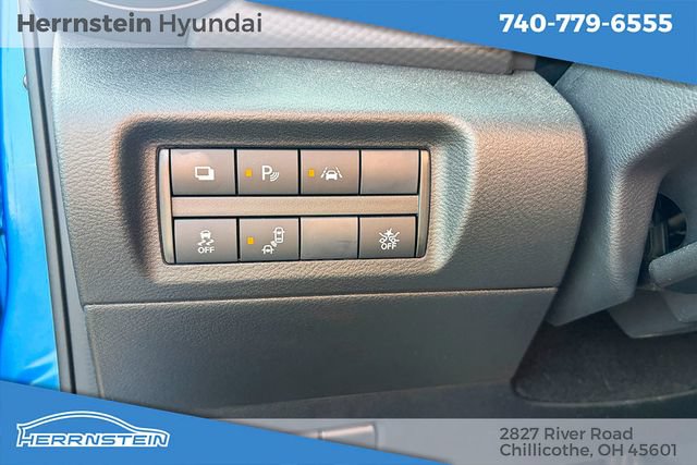 Used 2023 Nissan Kicks S FWD image 9