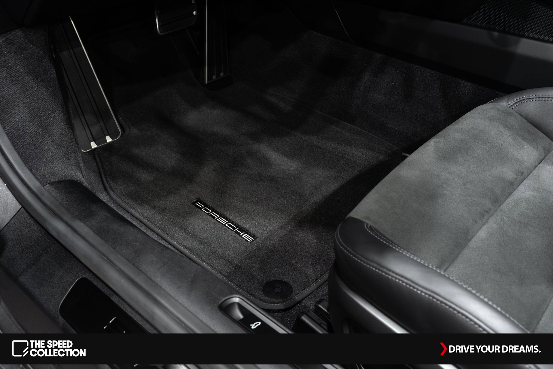 Used 2024 Porsche 911 Targa 4 GTS w/ Premium Package image 16