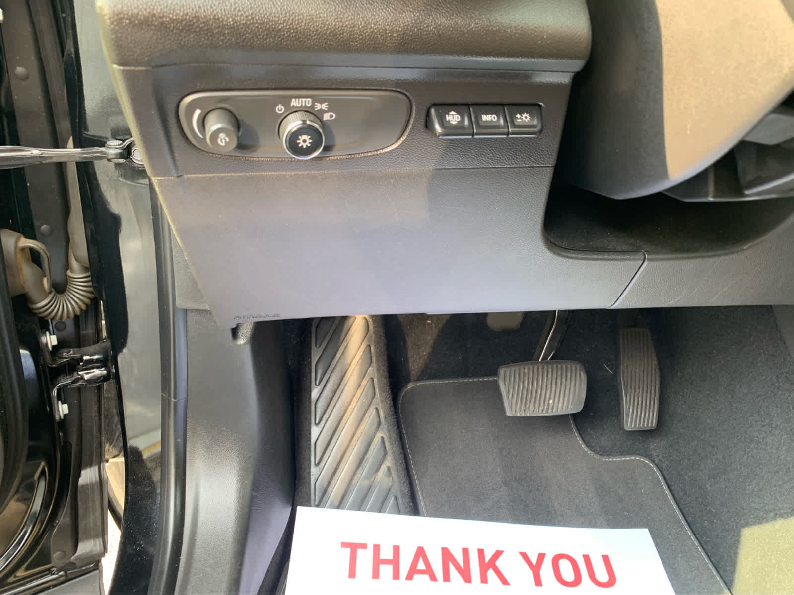 Used 2022 Buick Envision Essence w/ Technology Package I AWD/4WD image 14