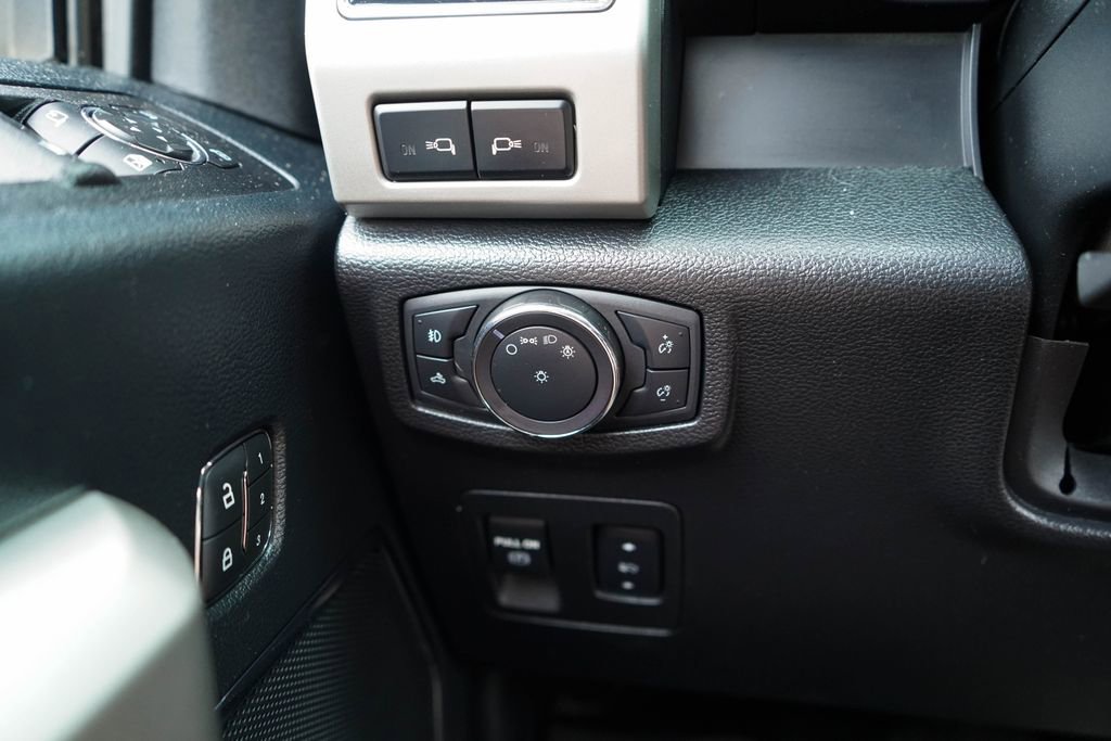 Used 2019 Ford F150 Lariat AWD/4WD image 33