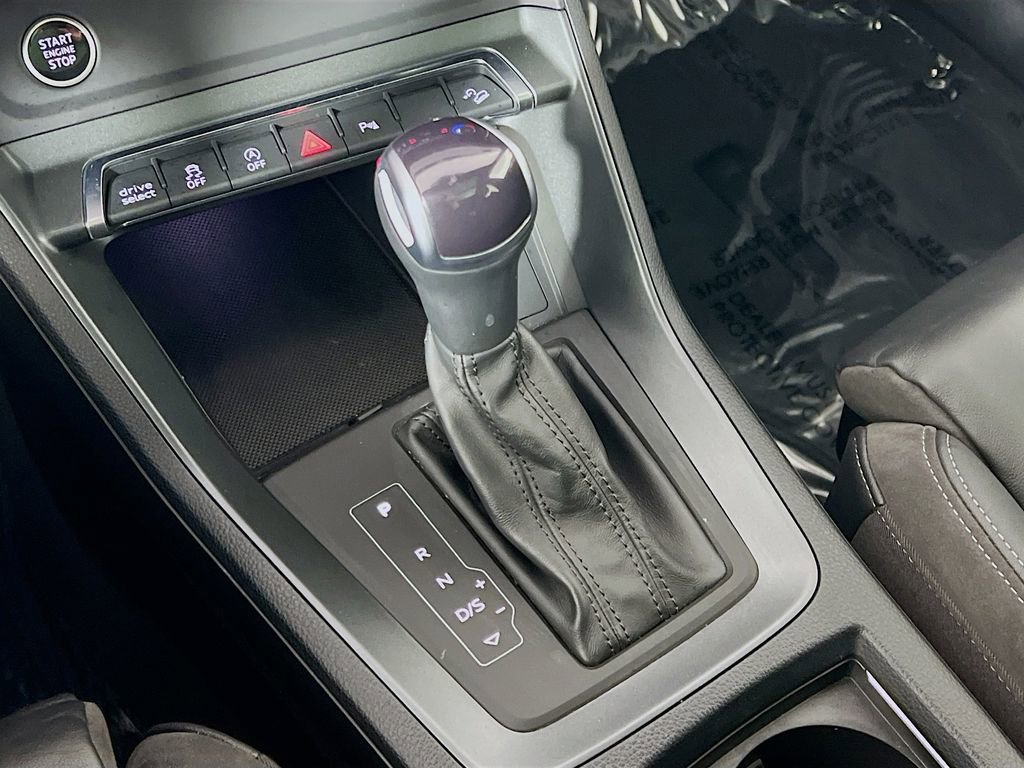 Used 2023 Audi Q3 2.0T Premium image 16