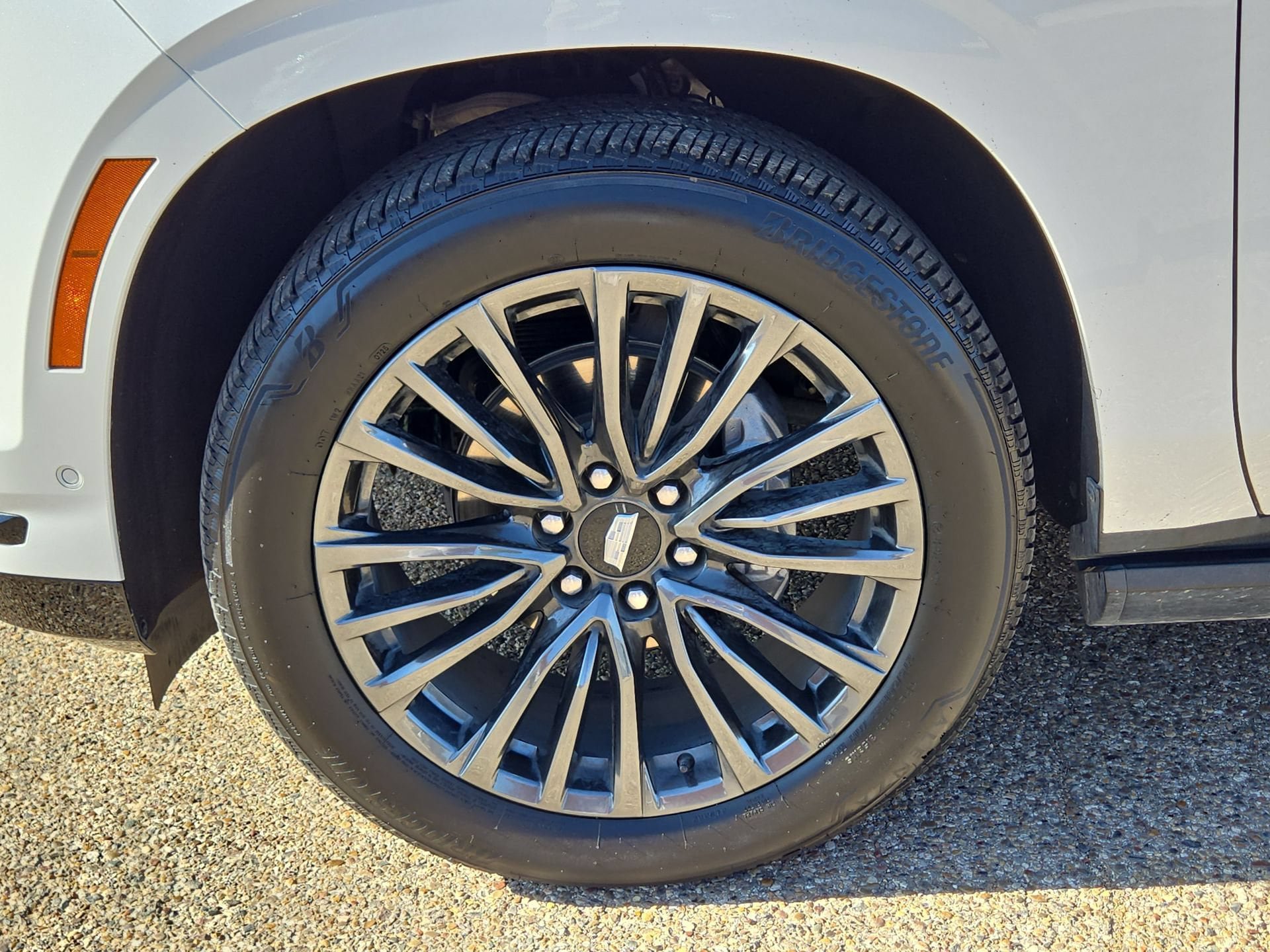 Certified 2025 Cadillac Escalade ESV Sport Platinum w/ LPO, Floor Liner Package AWD/4WD image 11