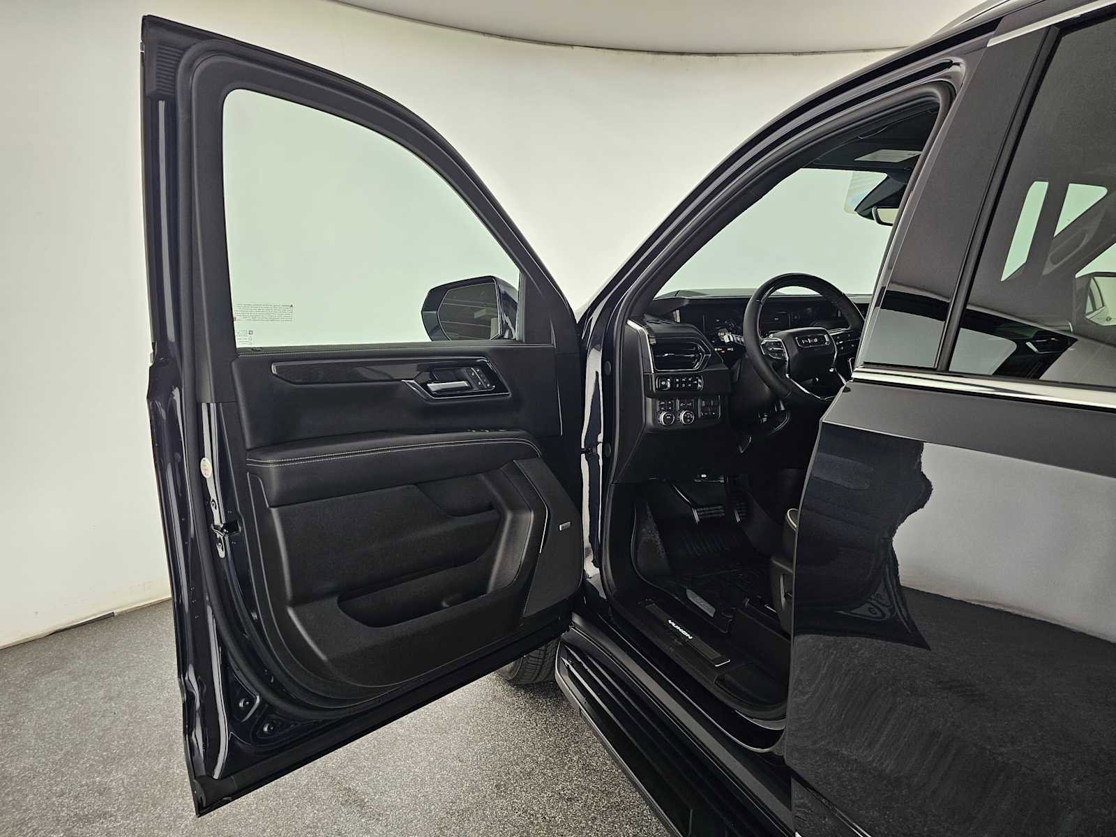 New 2026 GMC Yukon XL Elevation w/ Elevation Premium Package image 24