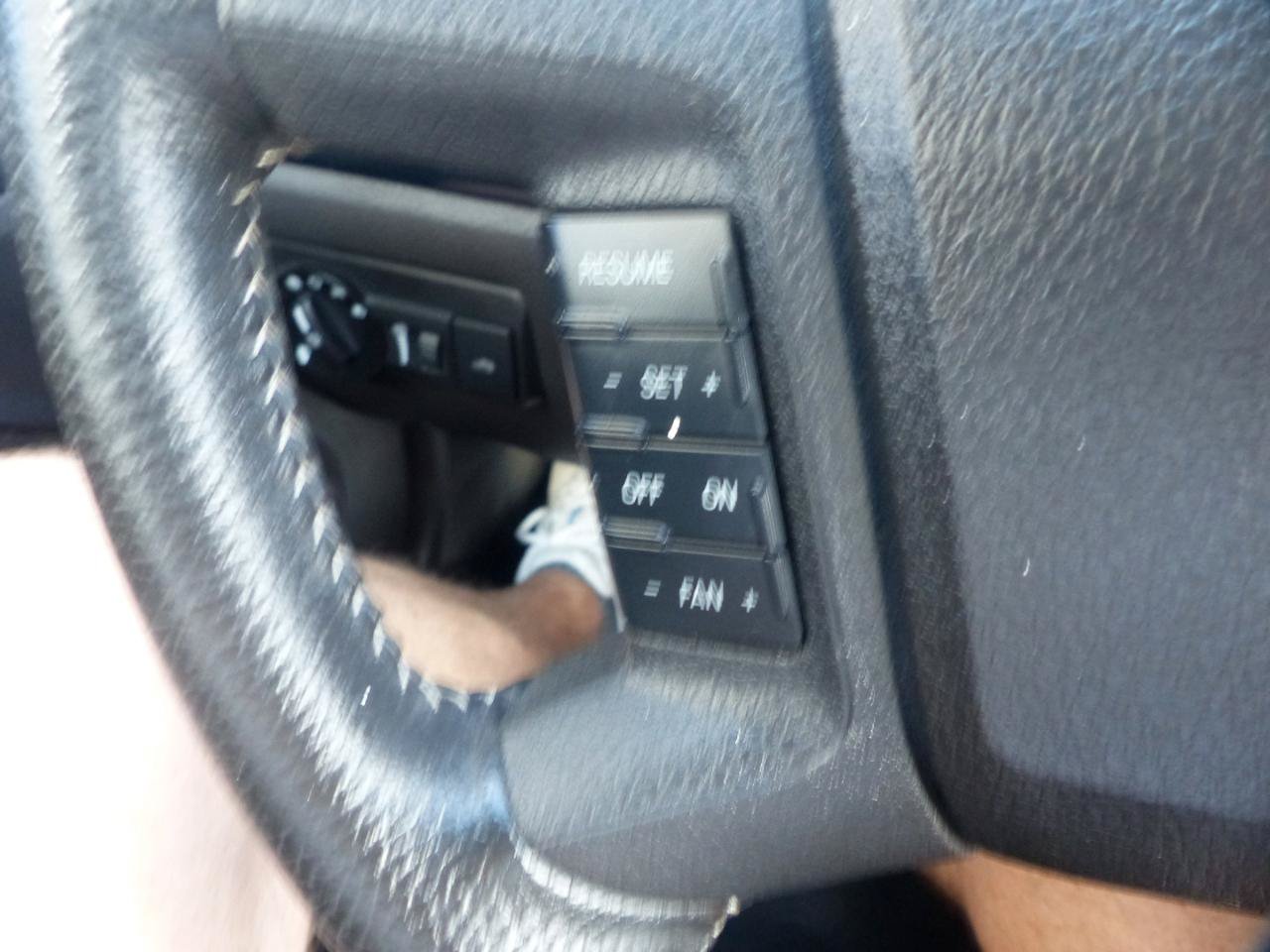 Used 2006 Ford Fusion SEL FWD image 26